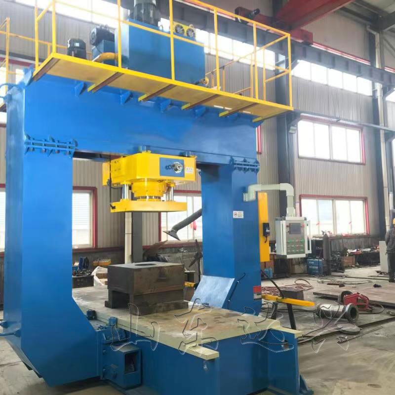 315噸  500噸  800噸  1000噸可移動工作臺-龍門液壓機